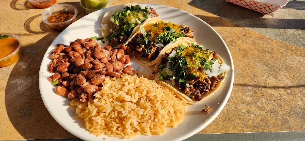 Taqueria Los Altos Photos 2